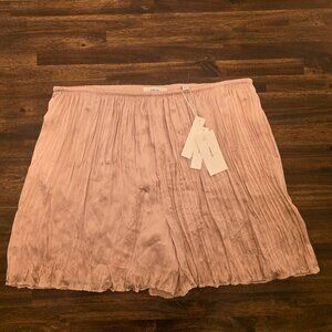 Vince Crushed Satin Pleated Shorts Champagne L NWT MSRP $245